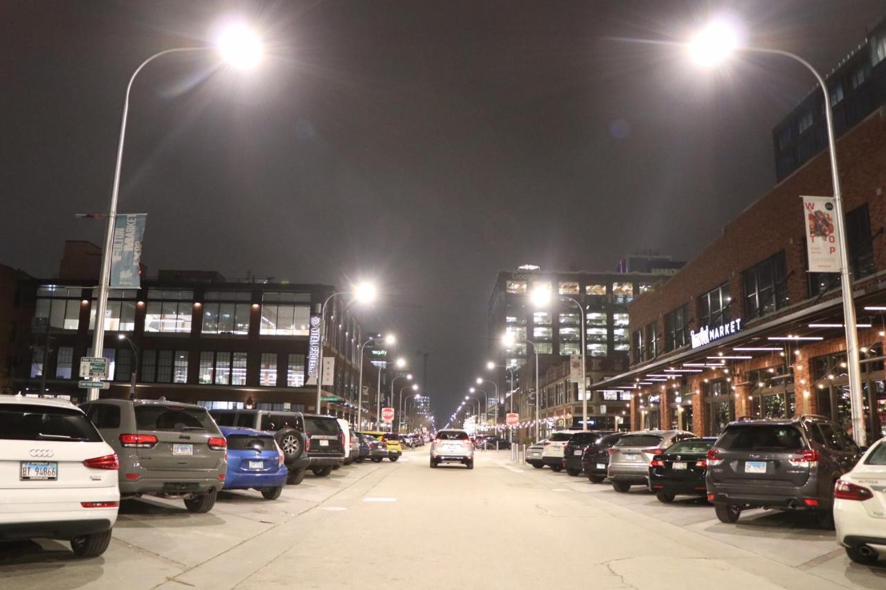 Appartamento Chicago Exquisite Haven 2Bed 2Bath Near Downtown And United Center Esterno foto